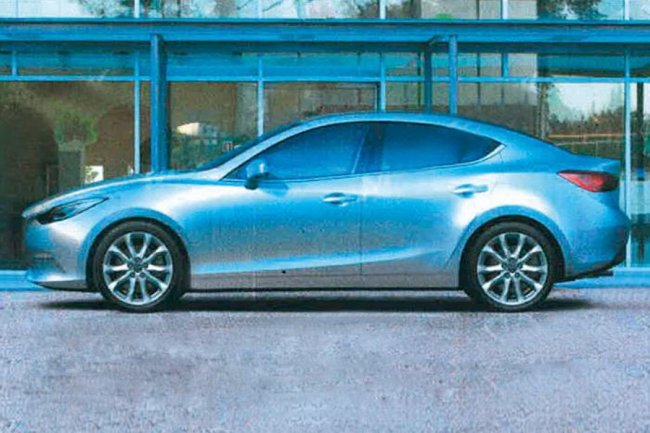 В сеть попали изображения прототипа новой Mazda3