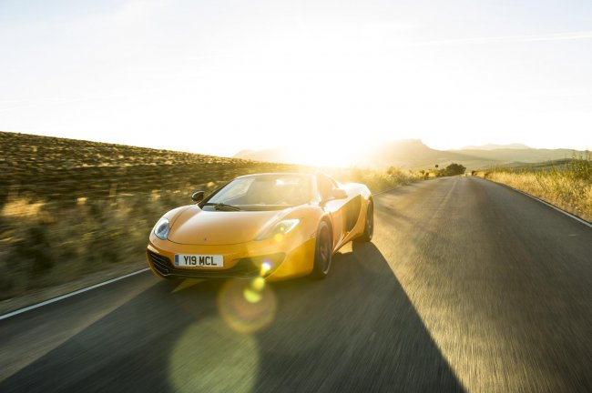   McLaren 12C Spider