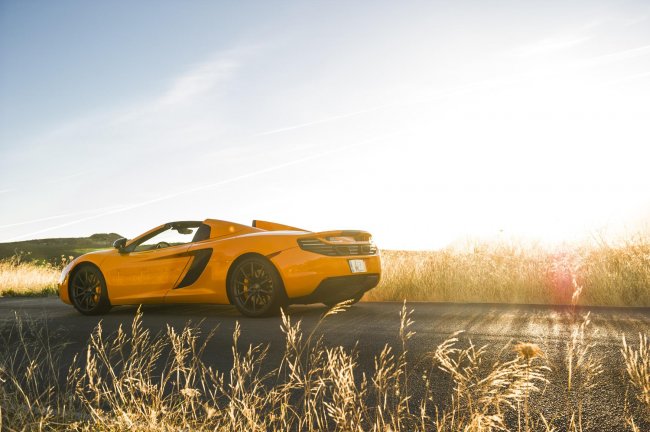  McLaren 12C Spider