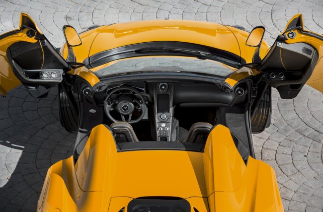   McLaren 12C Spider