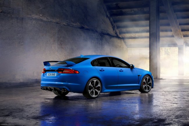 Jaguar    542-  XFR-S