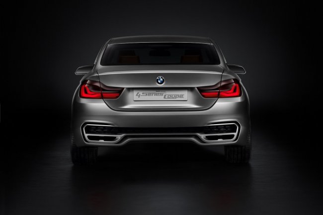  BMW    4- 