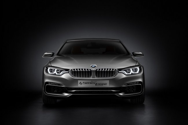  BMW    4- 