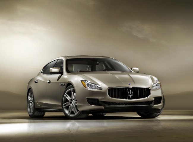  Maserati Quattroporte    