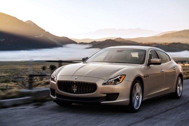  Maserati Quattroporte    