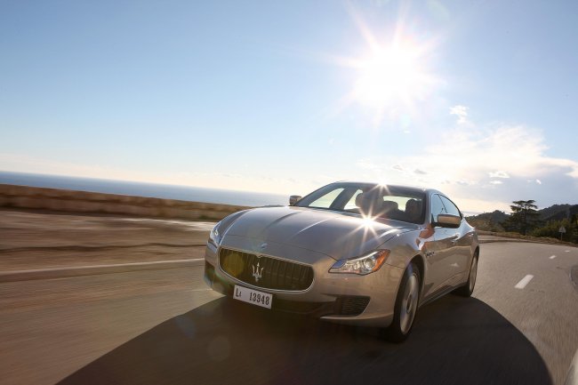  Maserati Quattroporte    