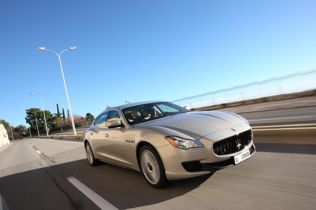  Maserati Quattroporte    