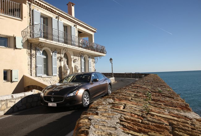  Maserati Quattroporte    