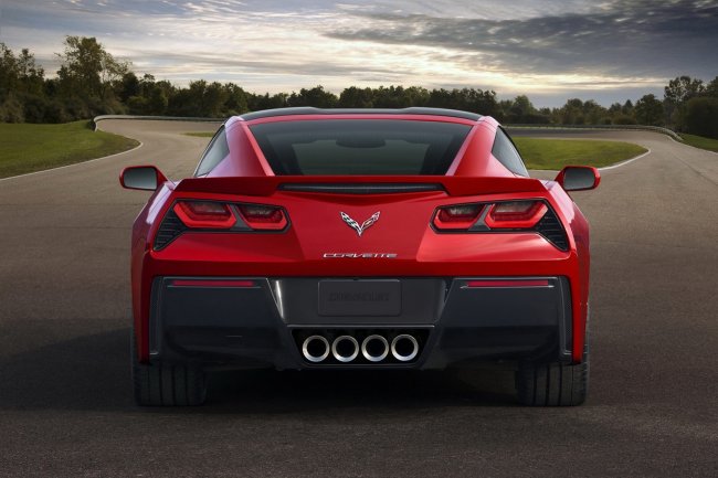 В Детройте представлен новый Chevrolet Corvette Stingray
