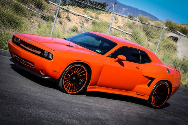 Dodge Challenger  Forgiato Wheels   