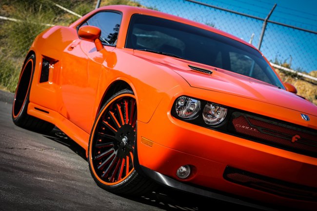 Dodge Challenger  Forgiato Wheels   