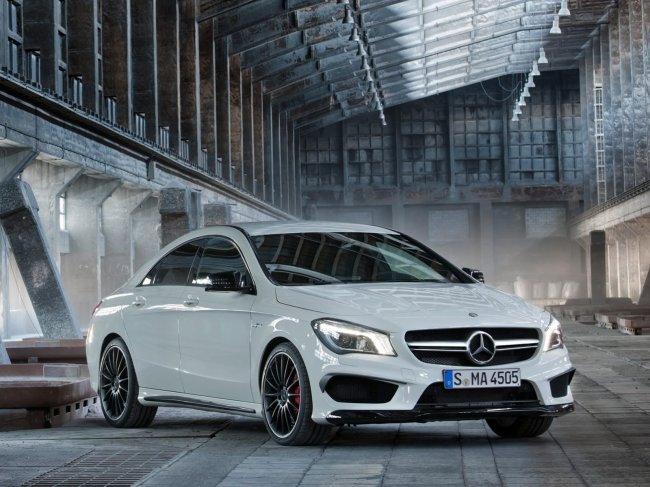     Mercedes-Benz CLA 45 AMG