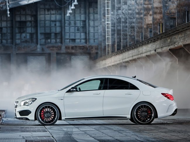     Mercedes-Benz CLA 45 AMG