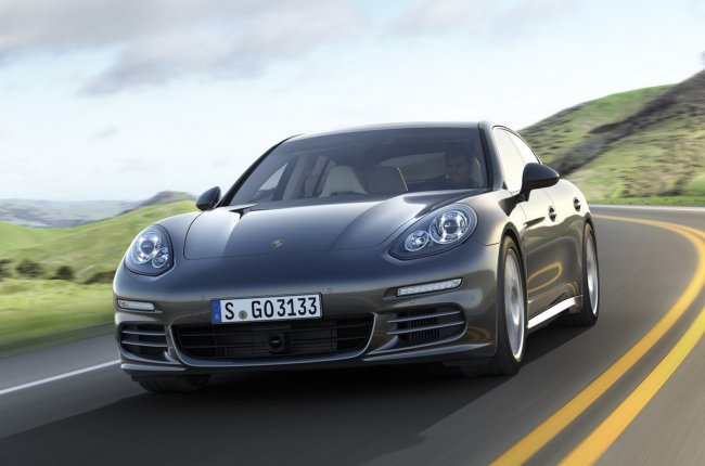 Новый Porsche Panamera получит слегка обновлённую внешность
