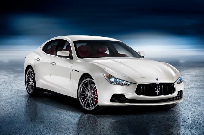 Maserati Ghibli рассекретили до премьеры