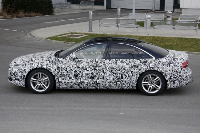 Audi тестирует обновлённую модель A8