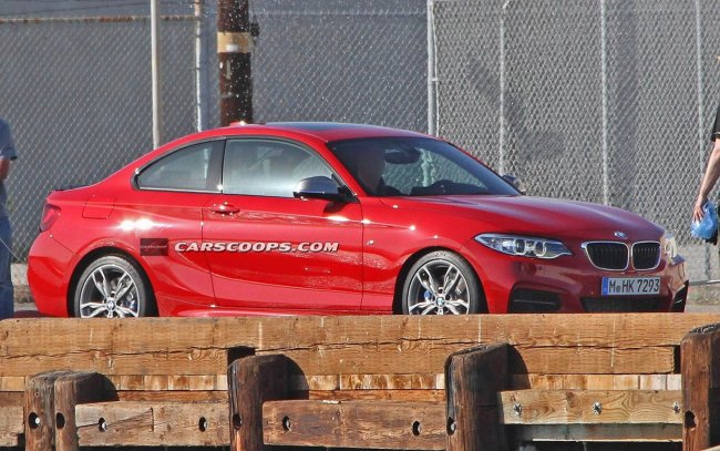  BMW M235i   