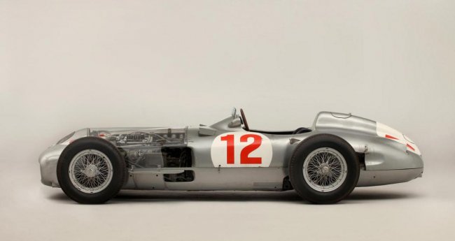 Рекорд стоимости автомобиля побит болидом Формулы 1 1954-го года выпуска