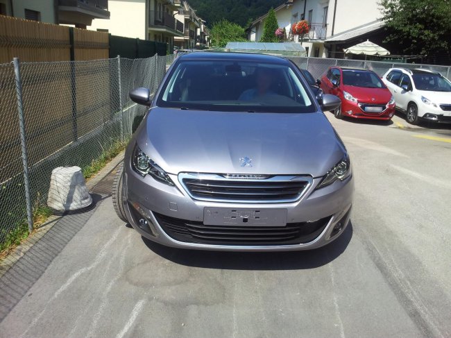  Peugeot 308   