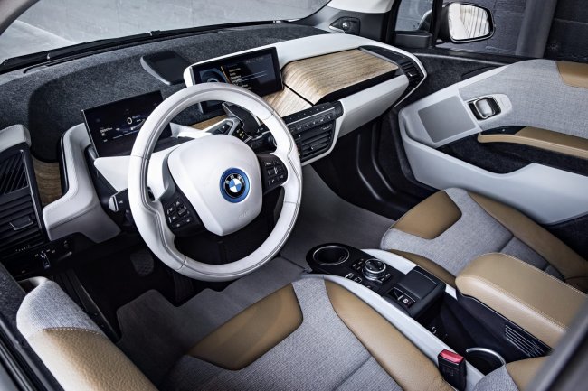 BMW i3     