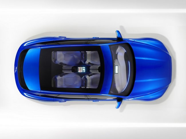 Jaguar рассекретил внешность концептуального кроссовера C-X17