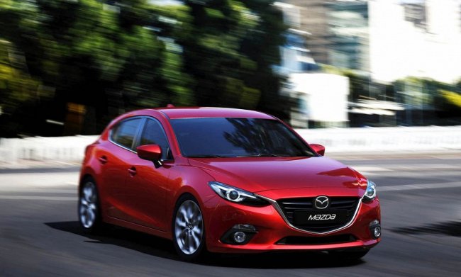 Опубликованы официальные российские цены на новую Mazda3