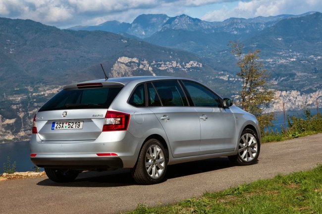   5-  Skoda Rapid Spaceback