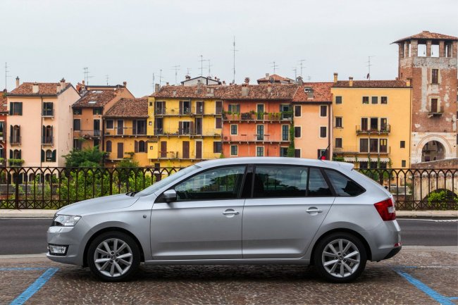   5-  Skoda Rapid Spaceback