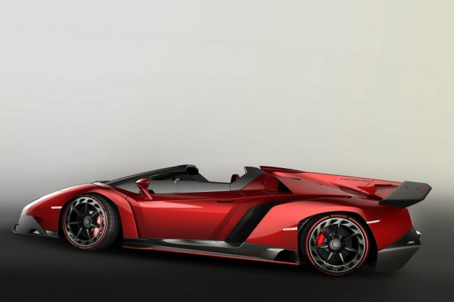 Lamborghini     Veneno
