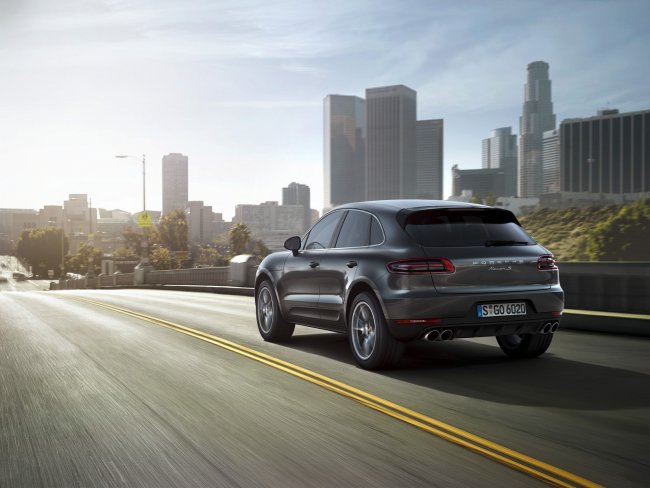 Porsche Macan     