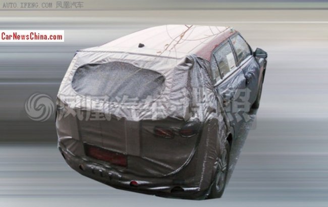 Шпионские фото нового компактного кроссовера Hyundai