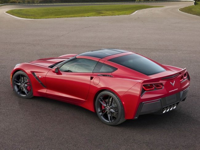   Chevrolet Corvette Stingray   