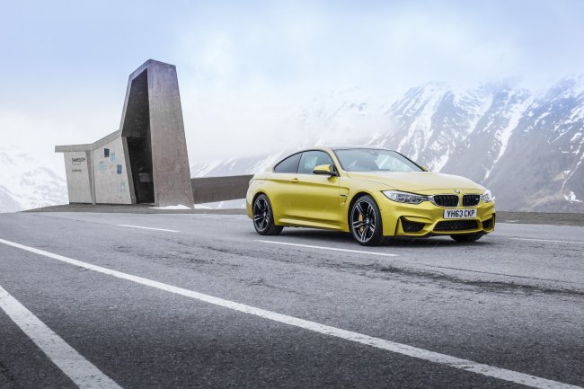   BMW M3   BMW M4  