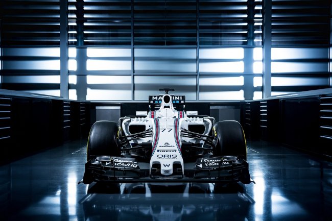 Свои новые болиды показали Williams, McLaren и Mercedes