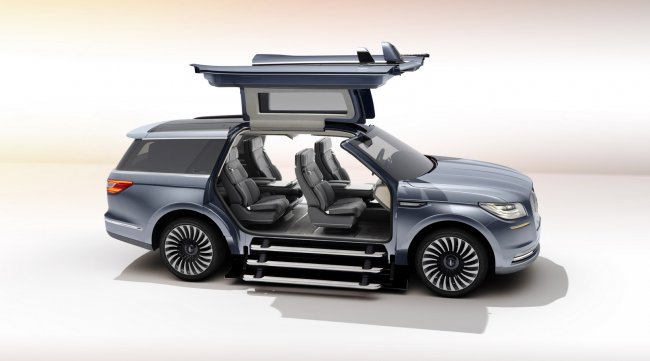 Lincoln       Navigator