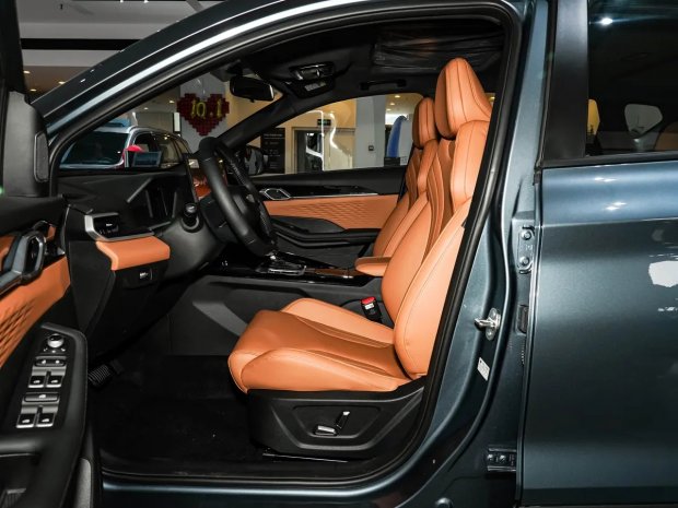��� Geely Coolray ����� ��������� ����������