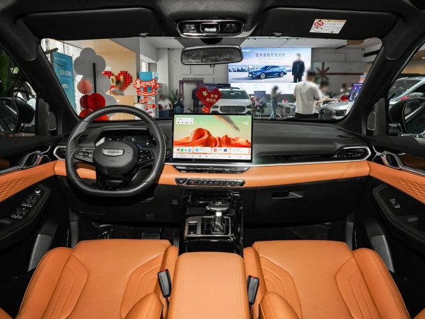 ��� Geely Coolray ����� ��������� ����������